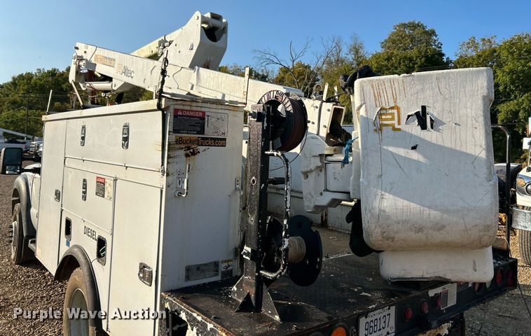 image for item EK3351 2011 Ford F550 Super Duty XL bucket truck