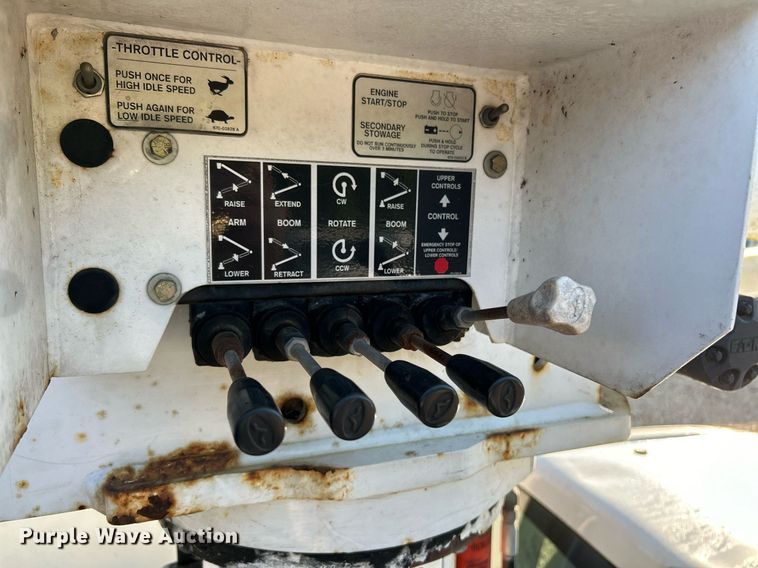 image for item EK3351 2011 Ford F550 Super Duty XL bucket truck