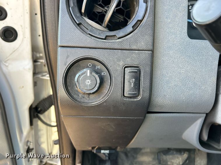 image for item EK3351 2011 Ford F550 Super Duty XL bucket truck