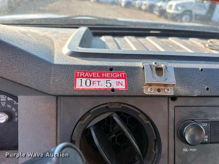 image for item EK3351 2011 Ford F550 Super Duty XL bucket truck