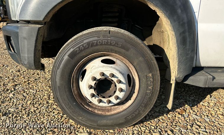 image for item EK3351 2011 Ford F550 Super Duty XL bucket truck