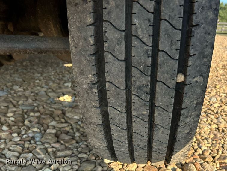 image for item EK3351 2011 Ford F550 Super Duty XL bucket truck