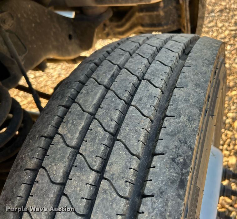 image for item EK3351 2011 Ford F550 Super Duty XL bucket truck