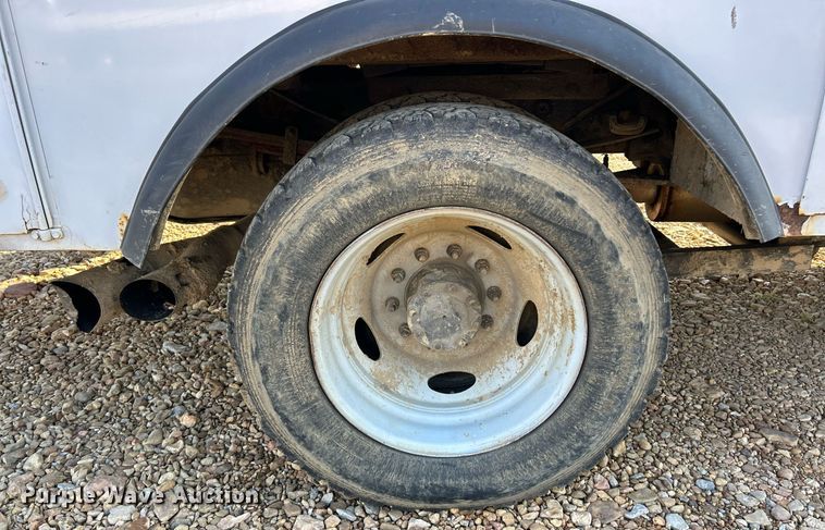 image for item EK3351 2011 Ford F550 Super Duty XL bucket truck