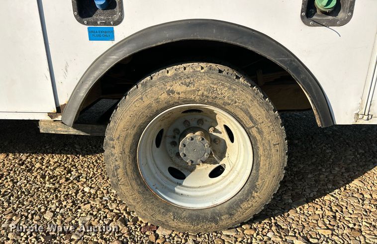 image for item EK3351 2011 Ford F550 Super Duty XL bucket truck