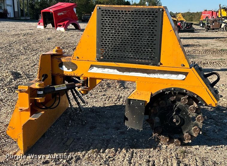 image for item EK3472 Skid steer stump grinder 