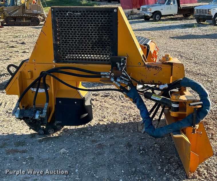 image for item EK3472 Skid steer stump grinder 