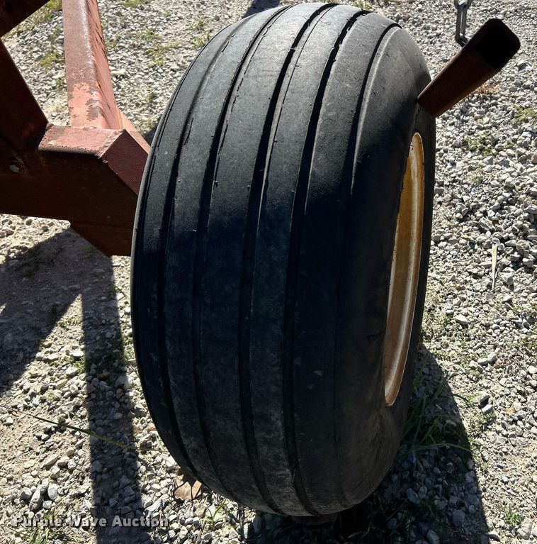 image for item EK3485 Unverferth  RGE-1202 running gear