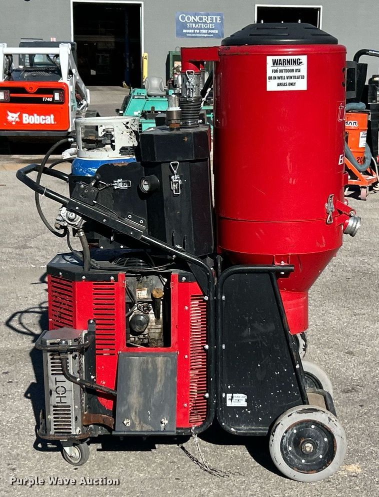 image for item EK3491 Husqvarna T8600 Ermator dust collector