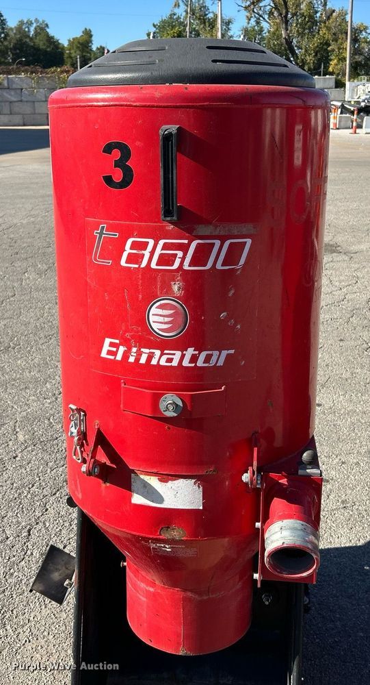 image for item EK3491 Husqvarna T8600 Ermator dust collector