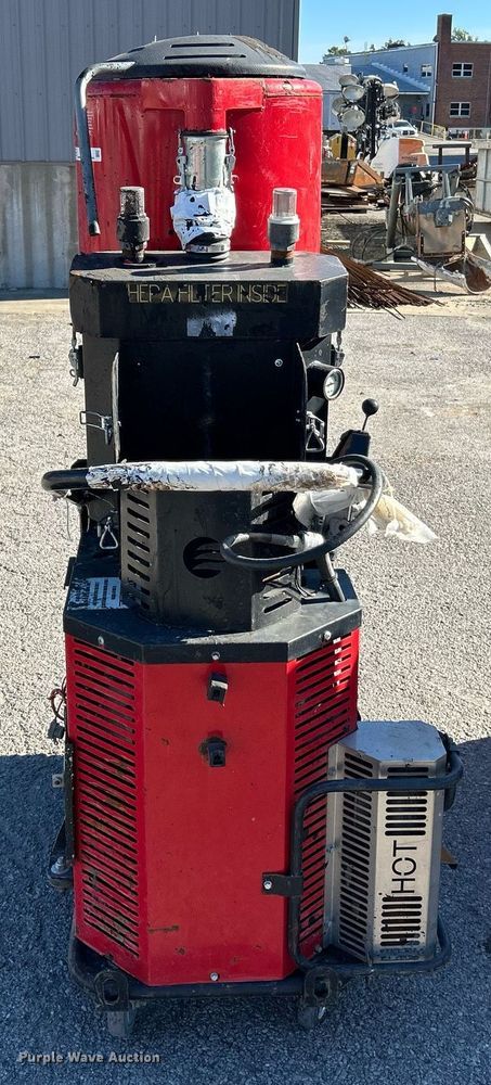 image for item EK3491 Husqvarna T8600 Ermator dust collector