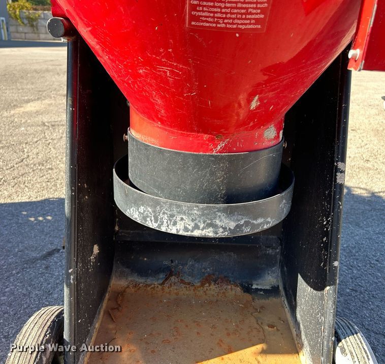 image for item EK3491 Husqvarna T8600 Ermator dust collector