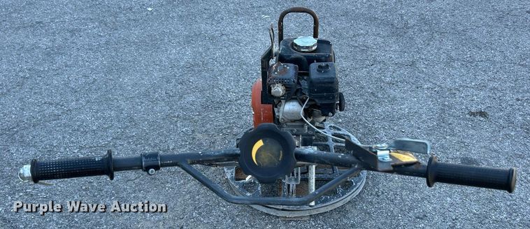 image for item EK3493 2021 Husqvarna  BG245 concrete trowel 