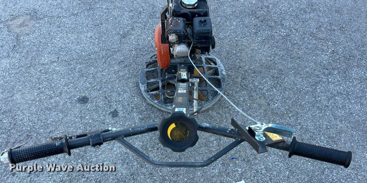 image for item EK3493 2021 Husqvarna  BG245 concrete trowel 