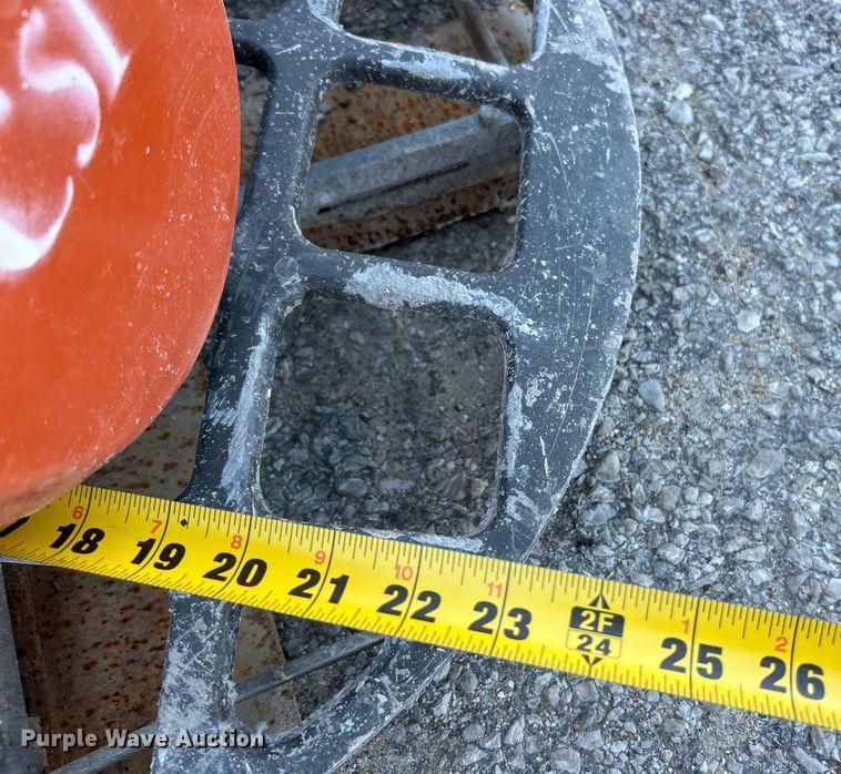 image for item EK3493 2021 Husqvarna  BG245 concrete trowel 