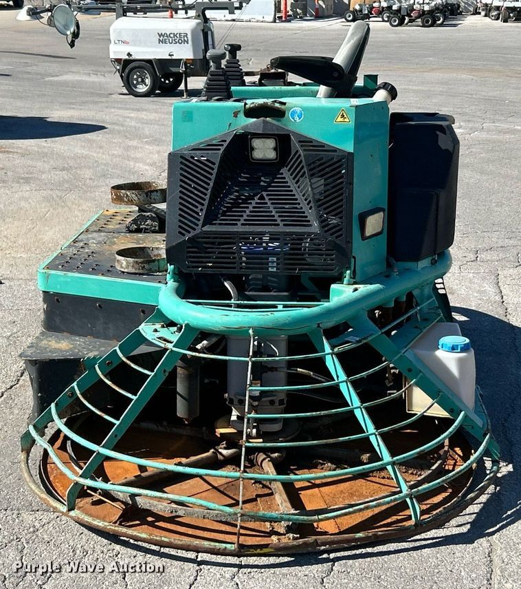 image for item EK3499 2017 Whiteman STX6H power trowel