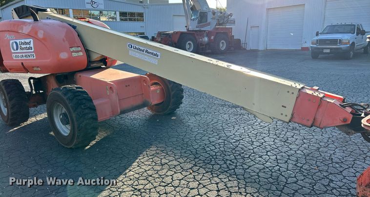 image for item EK3513 2006 JLG 600S boom lift
