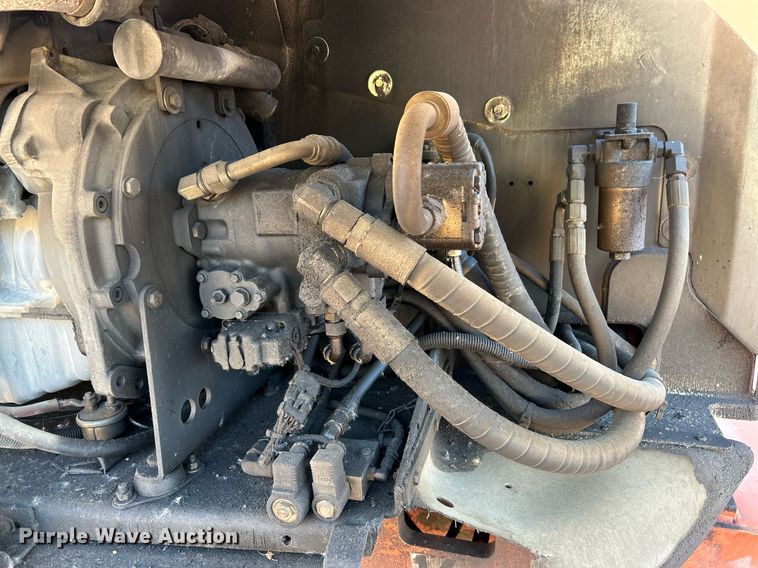 image for item EK3513 2006 JLG 600S boom lift