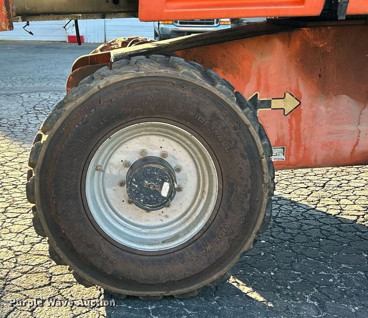 image for item EK3513 2006 JLG 600S boom lift