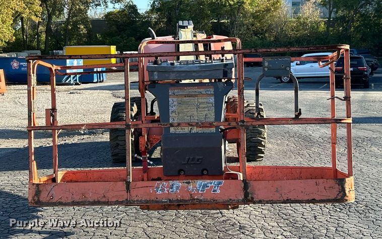 image for item EK3514 2006 JLG 600S boom lift