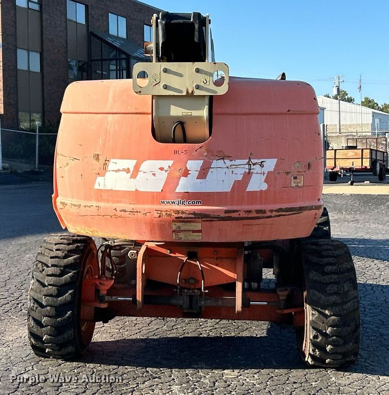 image for item EK3514 2006 JLG 600S boom lift