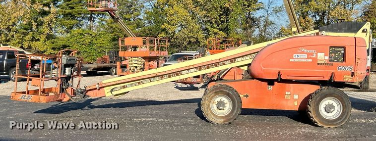image for item EK3514 2006 JLG 600S boom lift