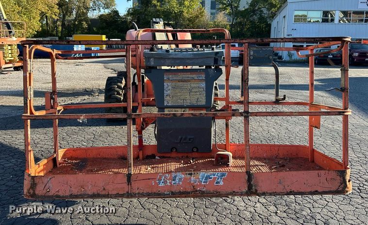 image for item EK3514 2006 JLG 600S boom lift