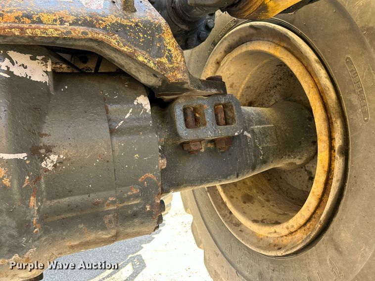 image for item EK3515 2003 Komatsu WA470-5H wheel loader
