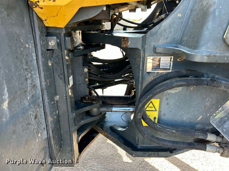 image for item EK3515 2003 Komatsu WA470-5H wheel loader