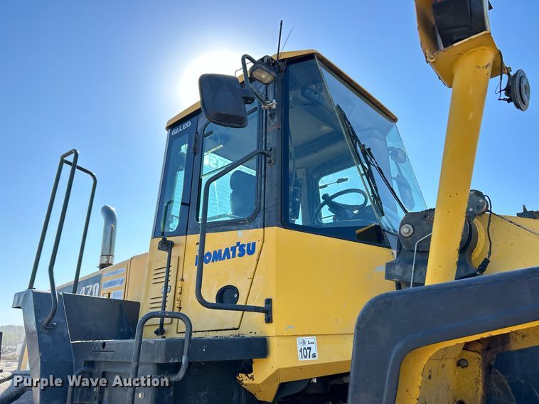 image for item EK3515 2003 Komatsu WA470-5H wheel loader