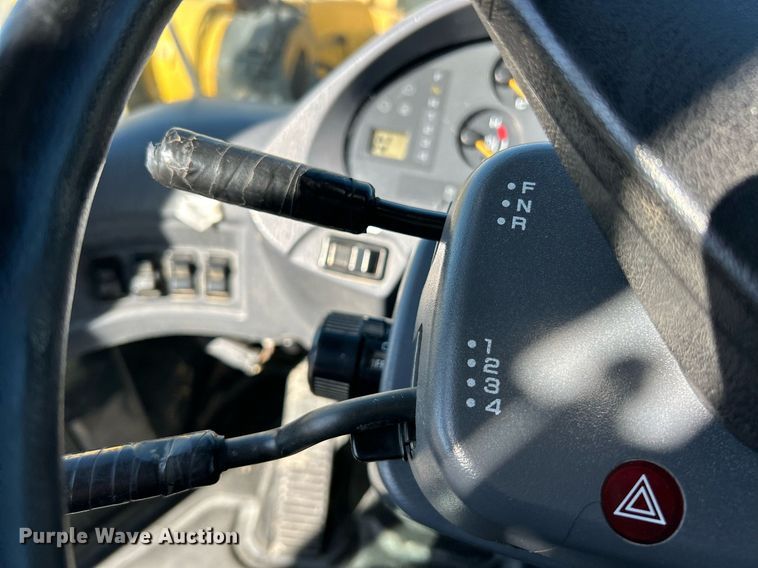 image for item EK3515 2003 Komatsu WA470-5H wheel loader