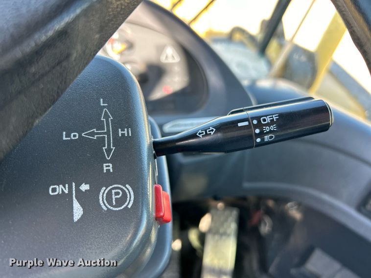 image for item EK3515 2003 Komatsu WA470-5H wheel loader