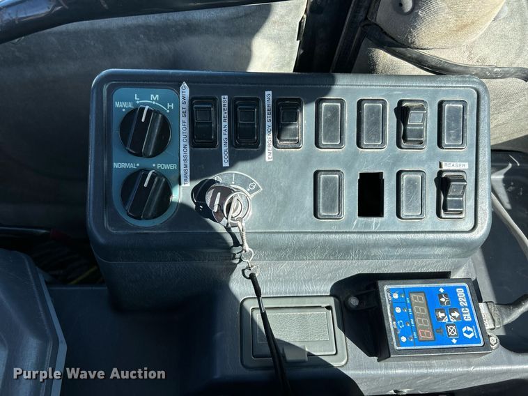 image for item EK3515 2003 Komatsu WA470-5H wheel loader