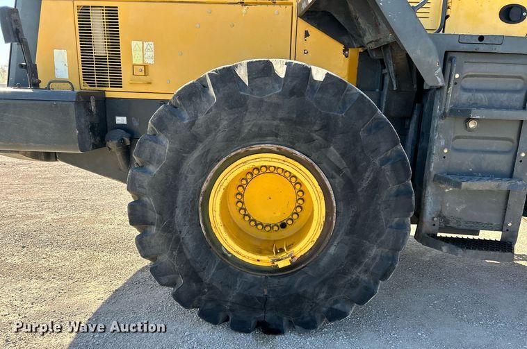 image for item EK3515 2003 Komatsu WA470-5H wheel loader