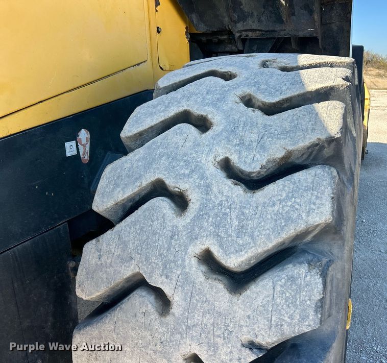 image for item EK3515 2003 Komatsu WA470-5H wheel loader