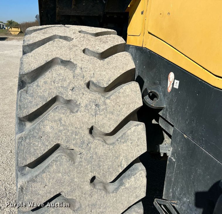 image for item EK3515 2003 Komatsu WA470-5H wheel loader