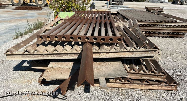 image for item EK3519 (9) trackout rumble grates