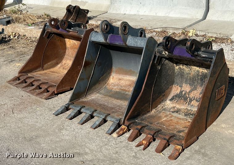 image for item EK3522 (3) excavator buckets