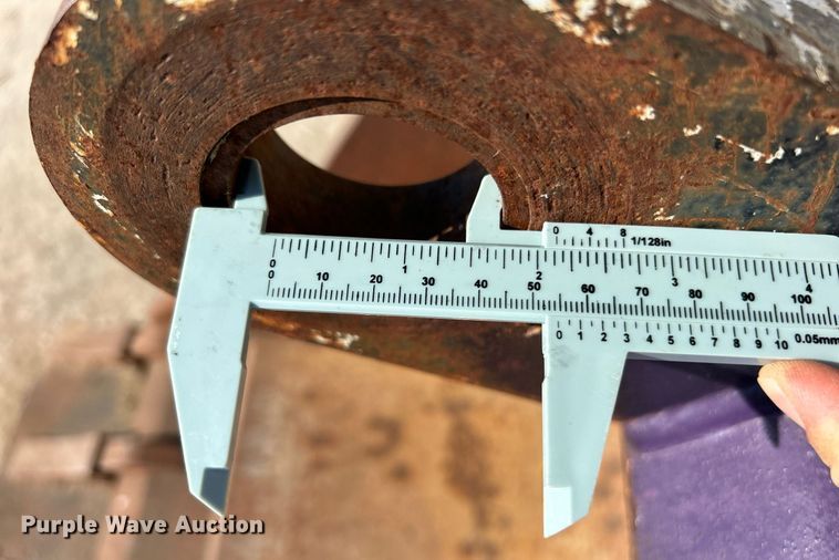 image for item EK3522 (3) excavator buckets