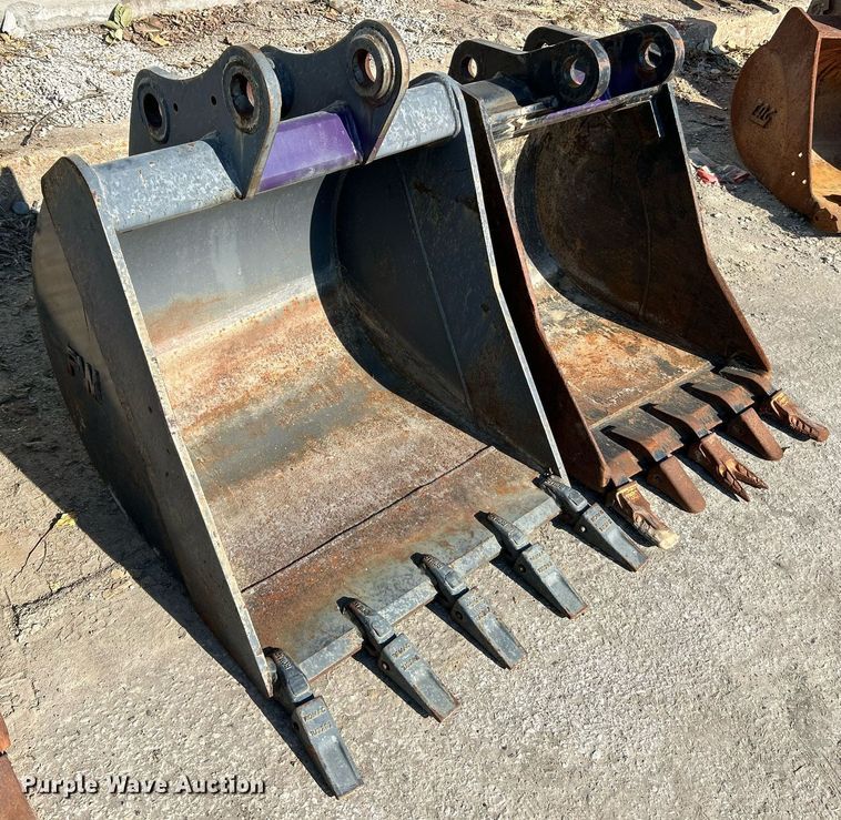 image for item EK3522 (3) excavator buckets