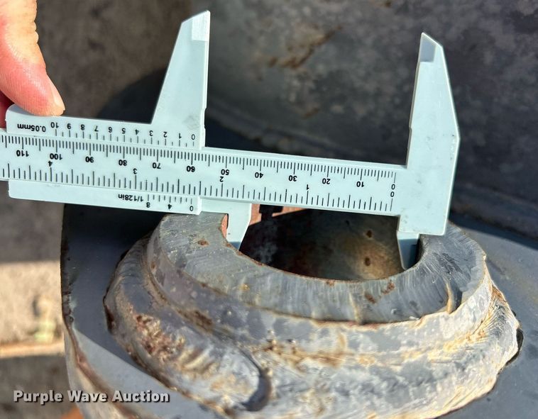 image for item EK3522 (3) excavator buckets