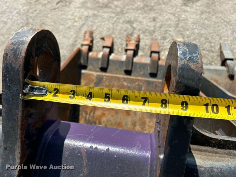 image for item EK3522 (3) excavator buckets