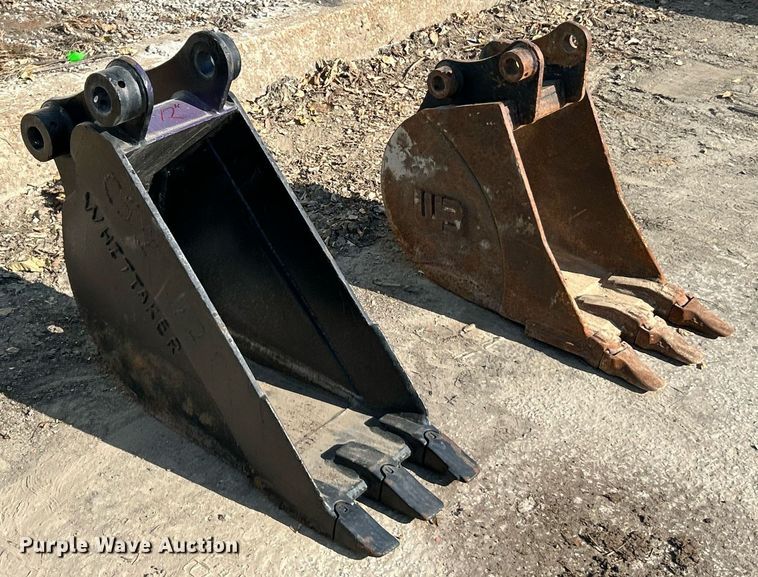 image for item EK3523 (2) excavator buckets