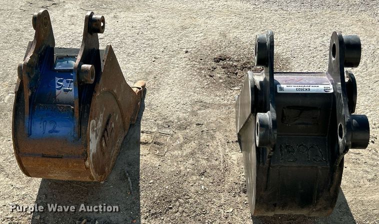 image for item EK3523 (2) excavator buckets