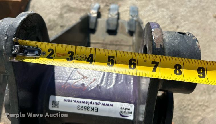 image for item EK3523 (2) excavator buckets