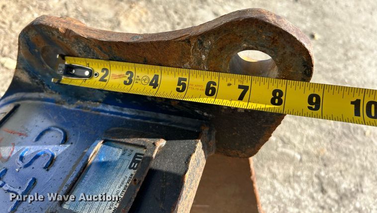 image for item EK3523 (2) excavator buckets