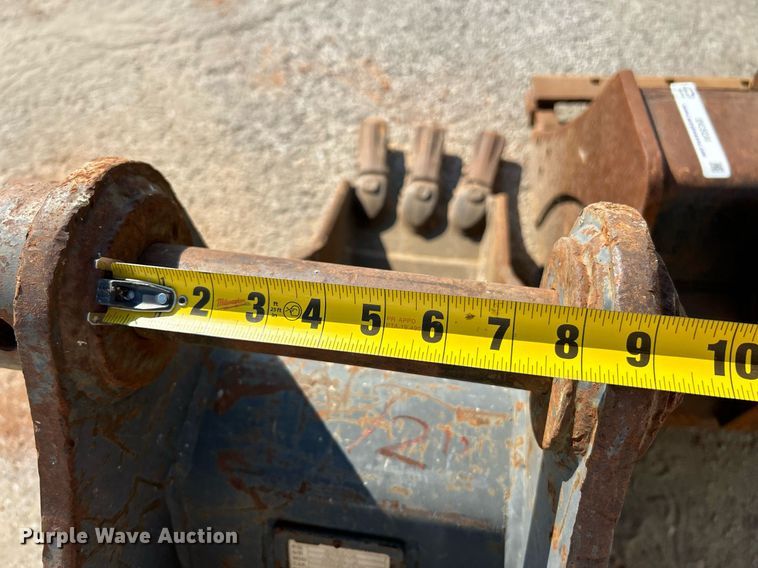 image for item EK3524 (2) excavator buckets