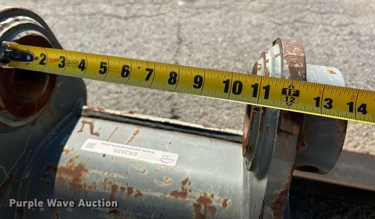 image for item EK3525 Volvo grading bucket