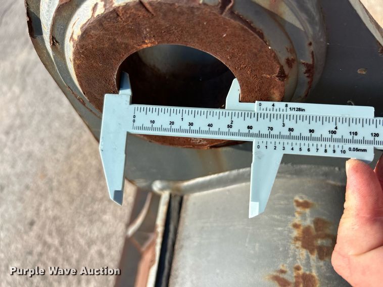 image for item EK3525 Volvo grading bucket