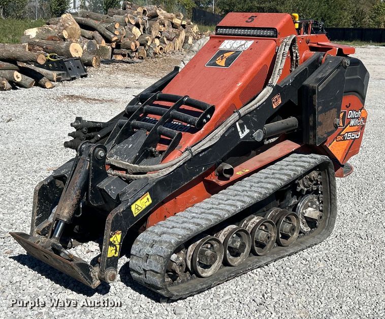 image for item EK3575 2018 Ditch Witch SK1550 compact utility loader
